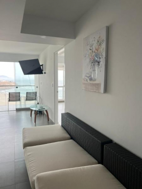 Lindo departamento en Playa Caballeros
